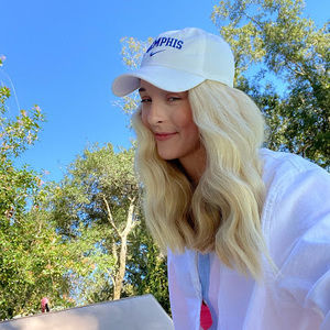 Meet your Posher, Ella